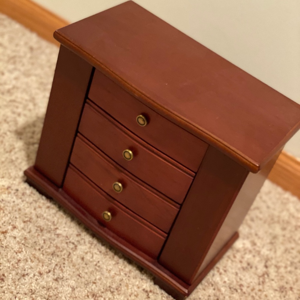 Jewelry Chest